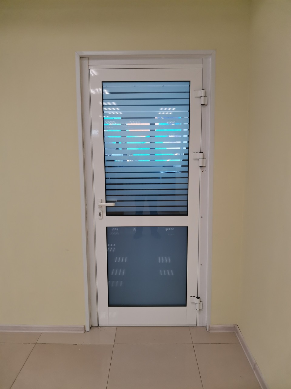 Алюминиевая дверь 600×2000 мм. GFTD8201 Алюминиевая дверь 600×2000 мм. GFTD8201